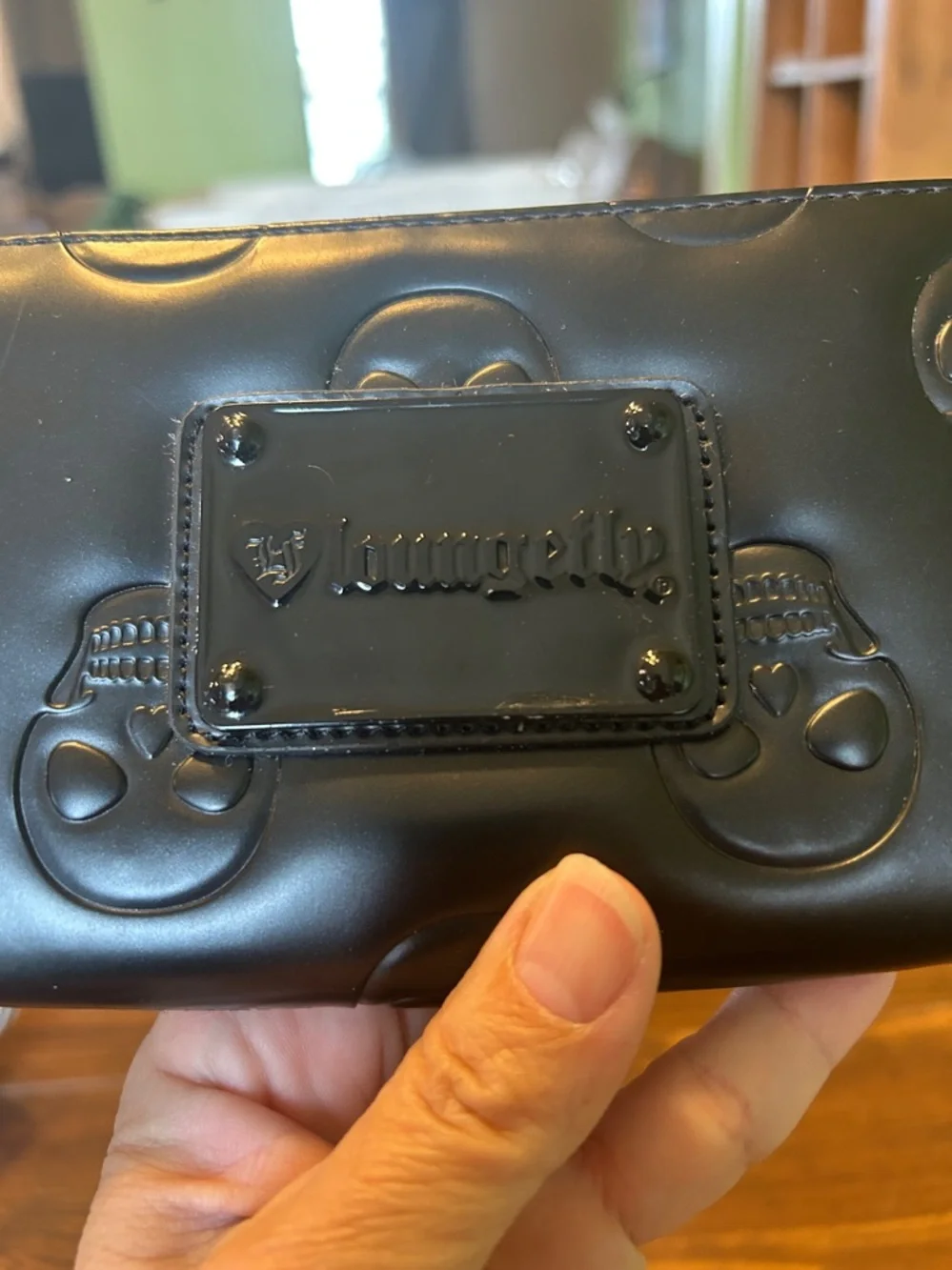 Like new Loungefly Skull black wallet puffy 8”x4” - Picture 8 of 8